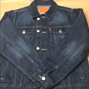 Boys Large Levi’s Trucker Jacket.